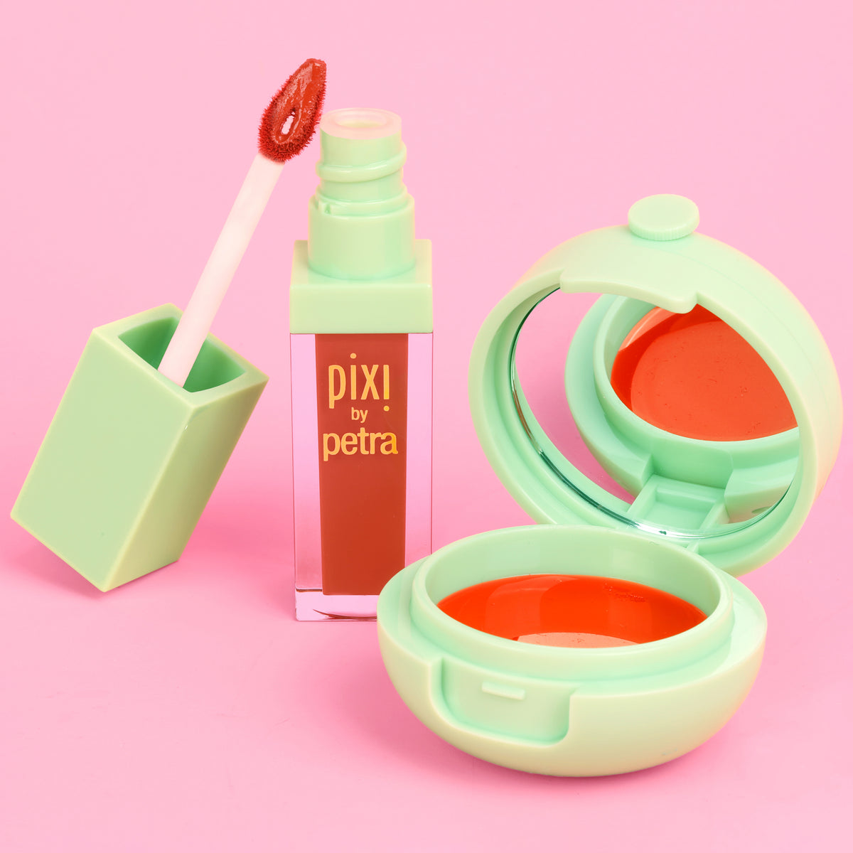 Date Night Duo featuring MatteLast Liquid Lip and LipMask on a pink background -